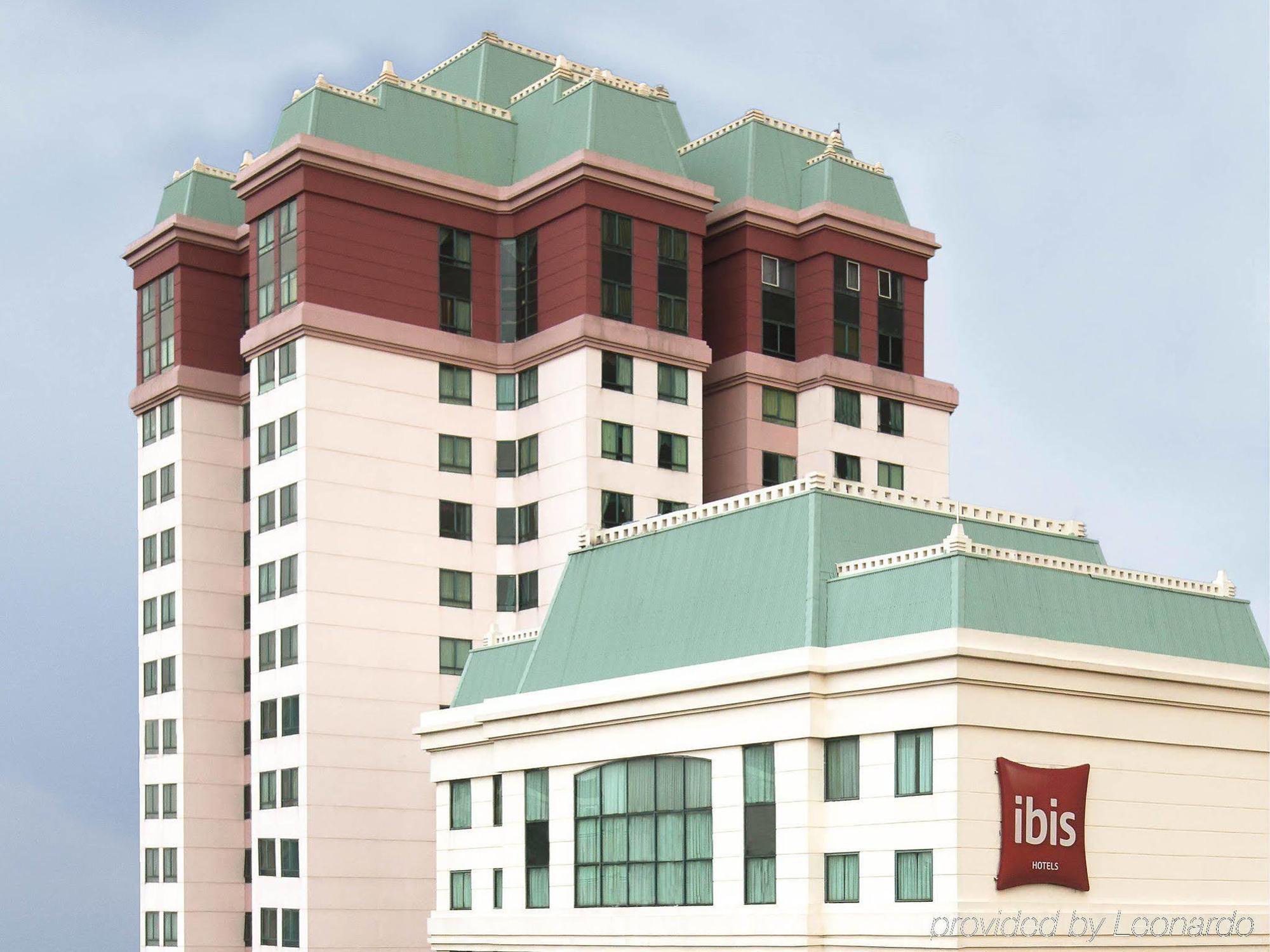 Ibis Mangga Dua Otel Cakarta Dış mekan fotoğraf