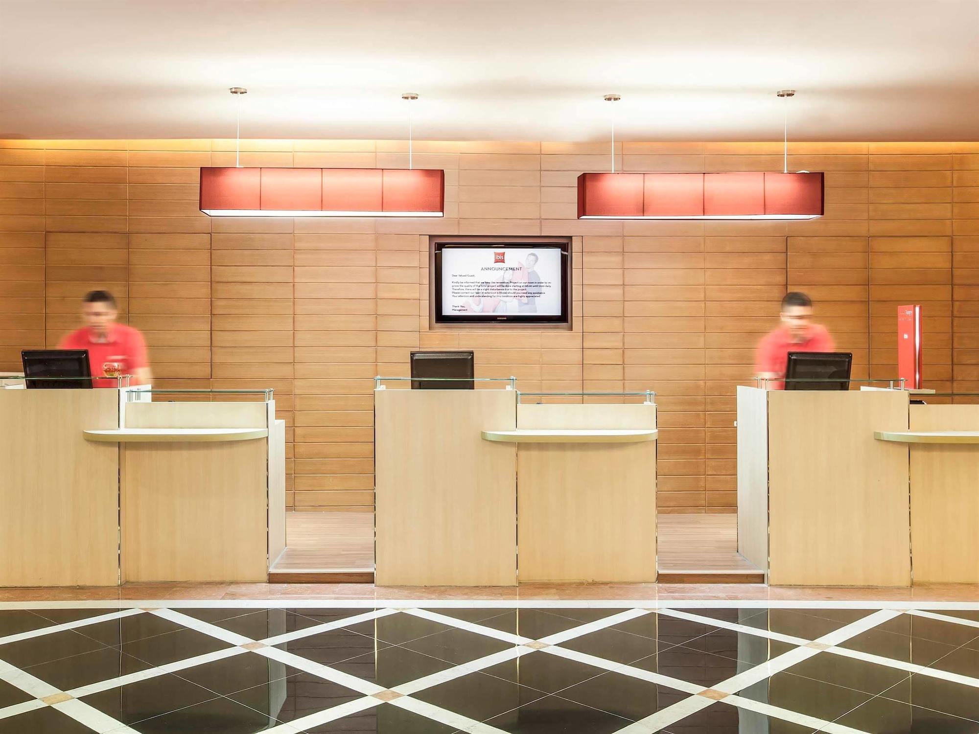 Ibis Mangga Dua Otel Cakarta Dış mekan fotoğraf