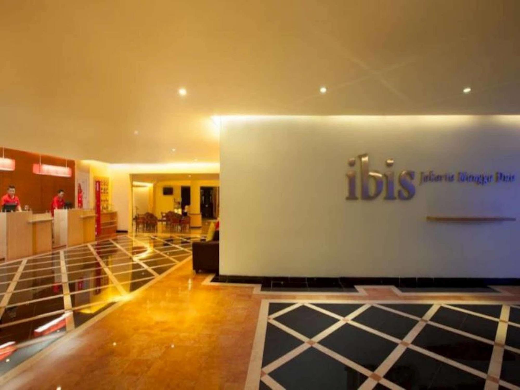 Ibis Mangga Dua Otel Cakarta Dış mekan fotoğraf