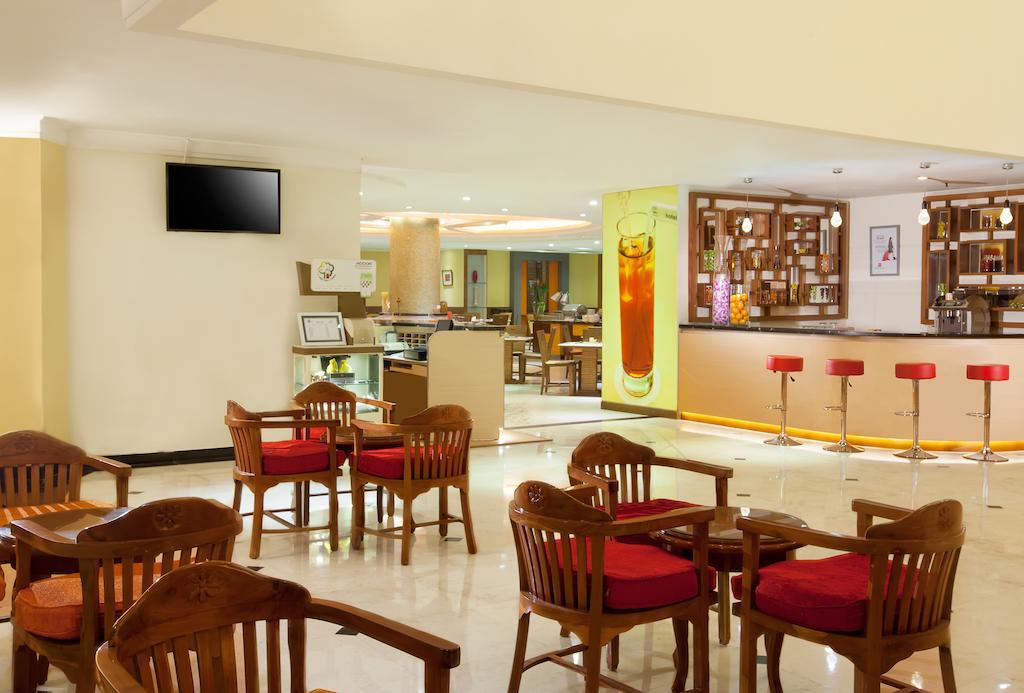 Ibis Mangga Dua Otel Cakarta Dış mekan fotoğraf